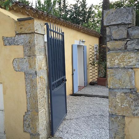 Charmant Studio Brignoles Exterior photo